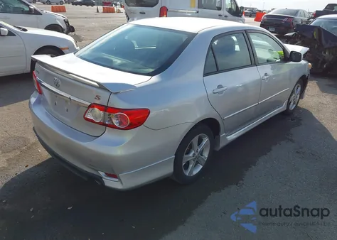 2011 Toyota Corolla S z USA, uszkodzony, nr VIN 2T1BU4EE3BC670482